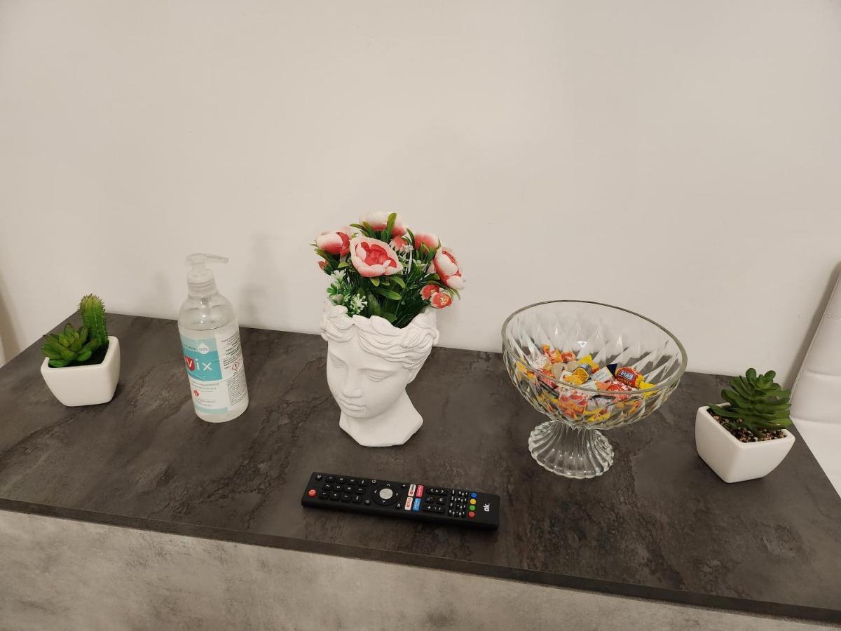 Sweet Night In Bari Apartment Екстериор снимка